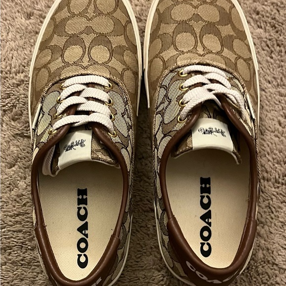 COPY - COACH SIGNATURE “C” khaki SKATE SNEAKER - Picture 2 of 4